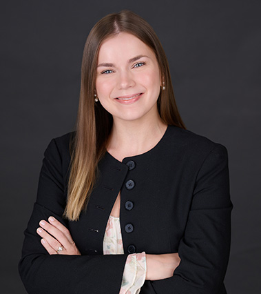 Julia Truss, Assistant Vice President/Investment Officer, Portfolio Manager II